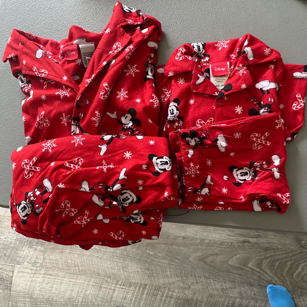 ❗️SOLD❗️Pajamas Set